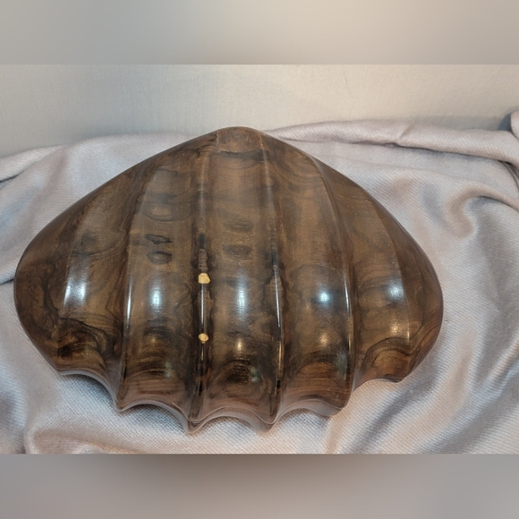 Vintage Wooden Clamshell Trinket/Jewelry Box - Picture 2 of 11